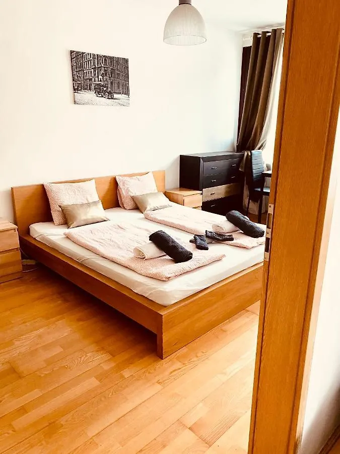 Remo'S Apartment By Gozsdu Budapest
